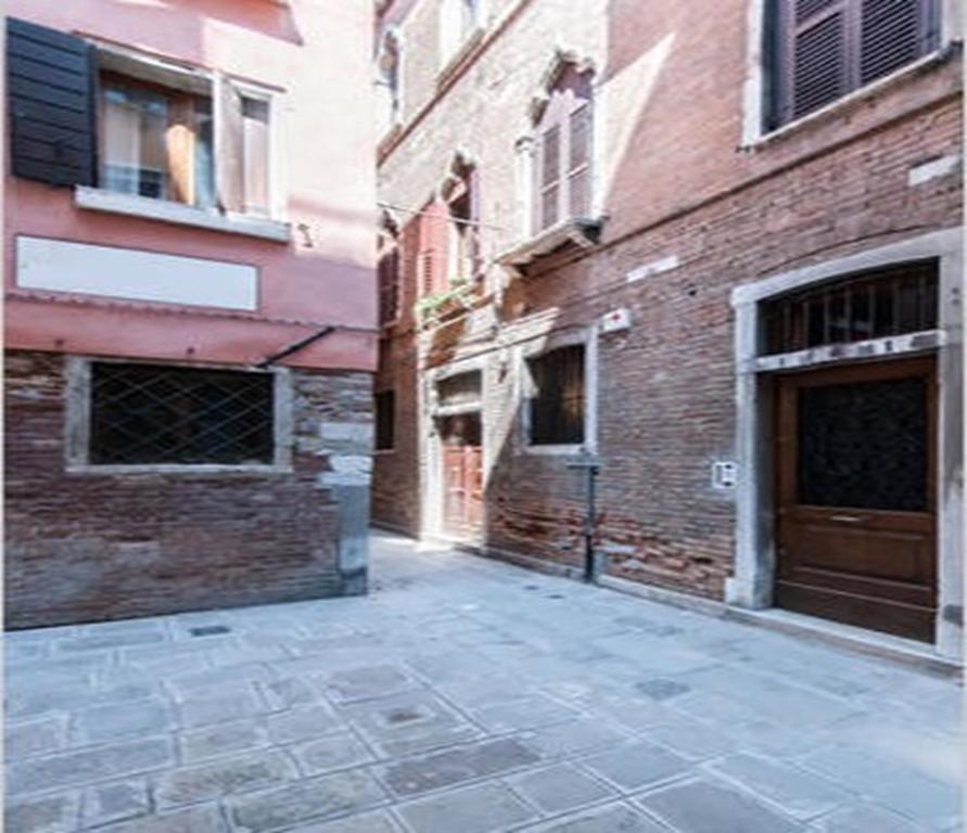 البندقية Charming Open-Space Do Torri المظهر الخارجي الصورة